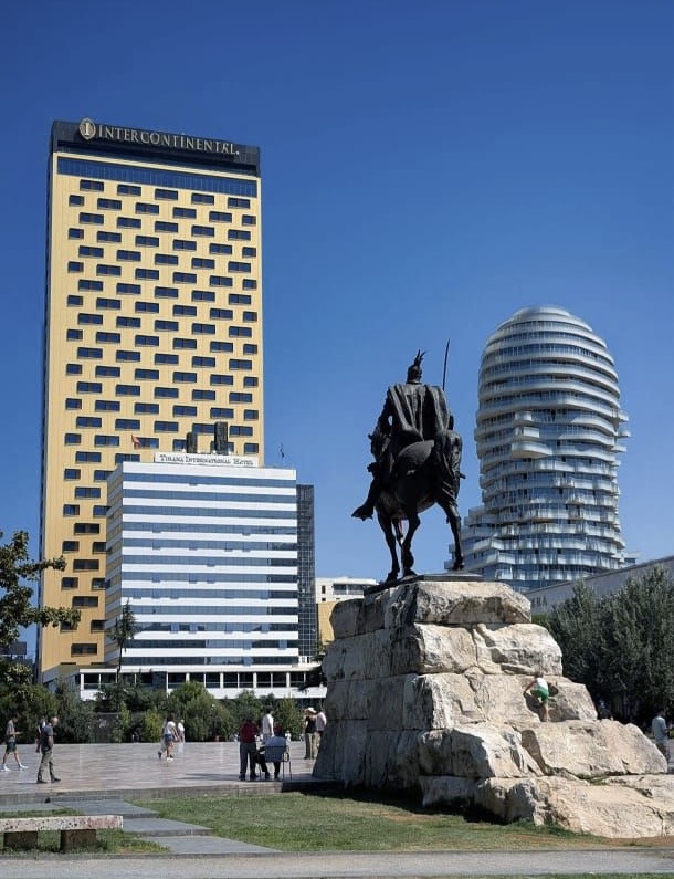 8bf52dfe-1a0c-4d30-be06-dda890d31e05